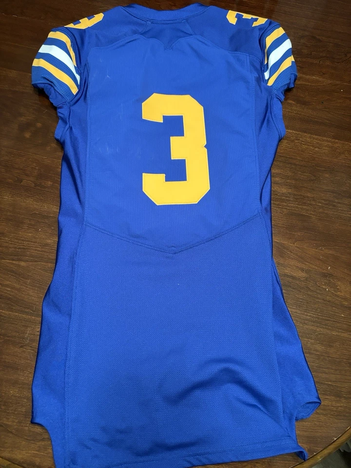 Camiseta deportiva retro California Bears Under Armour emitida por el equipo Foto 4 de 4