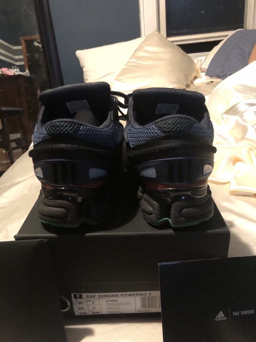 Size 7.5 - Adidas Ozweego 2 x Raf Simons Night Marine 2017 Size 7.5 - Adidas Ozweego 2 x Raf Simons Night Marine 2017