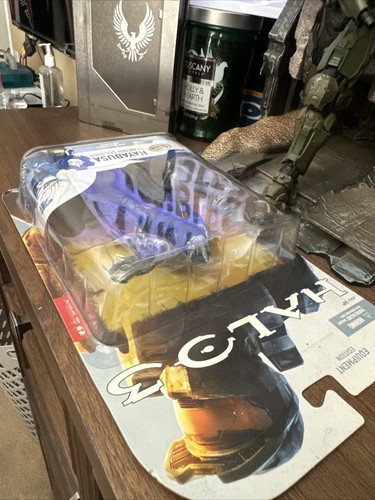 McFarlane Toys Halo 3 Series 4 Blue Hayabusa - New- Mint - Picture 6 of 17