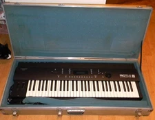 EMU PROTEUS MASTER PERFORMANCE SYSTEM SYNTHESIZER W/ROAD CASE & POWER SUPPLY