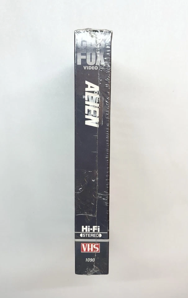 Alien (VHS) Rare Sealed CBS FOX watermarks  Horror Sci-fi Video Red Stripe - Image 3 of 4