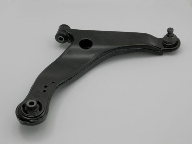 Lower Control Arm Front Right Mitsubishi Grandis 2003-