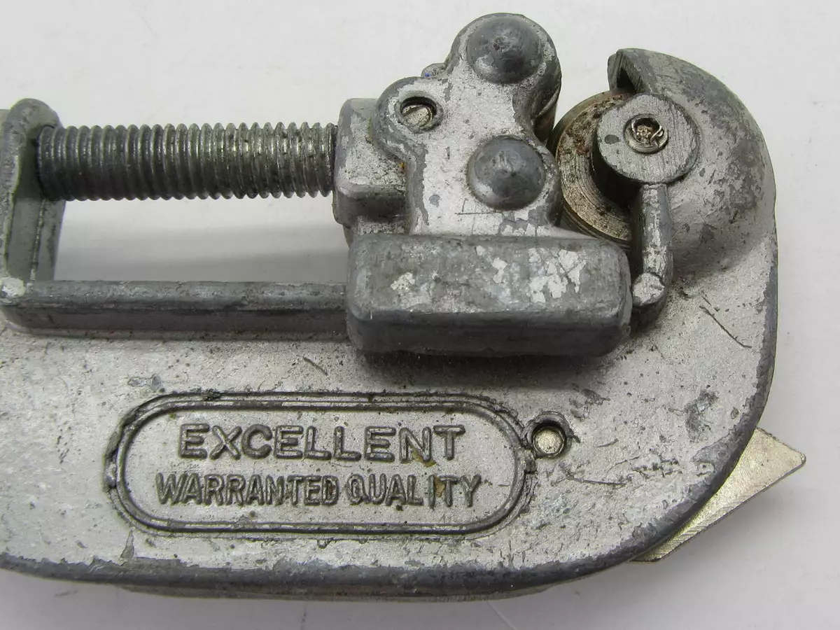 Vintage pipe sale cutter