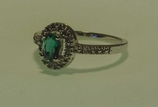Ladies Statement Ring sterling silver 925 sz 8 Green Stone