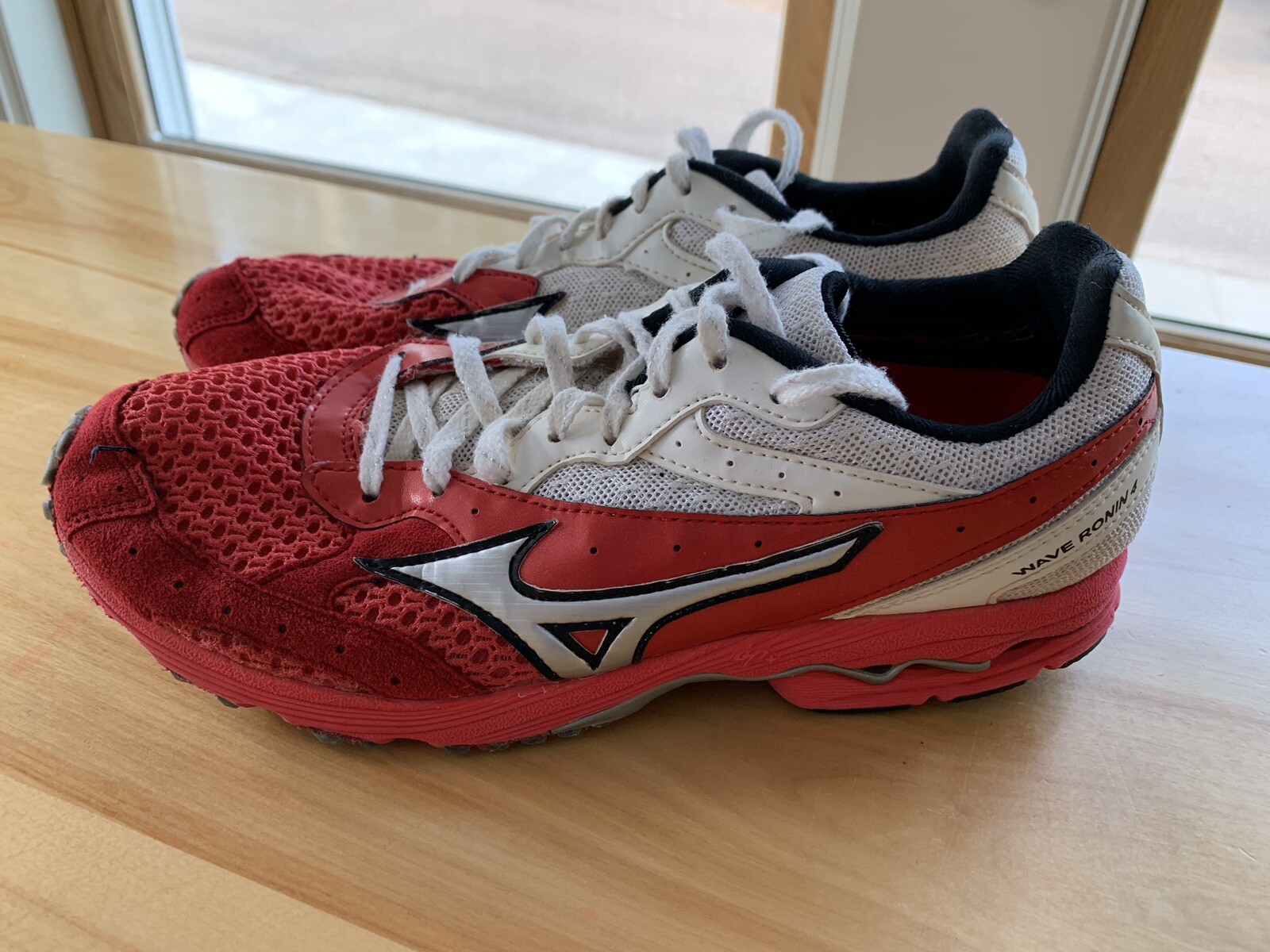 mizuno wave ronin 6