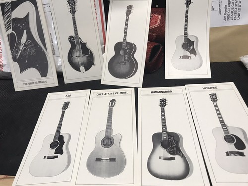 Gibson Vintage Acoustic Series Pre-Owners Manual w/ inserts 1980’s - Picture 4 of 4