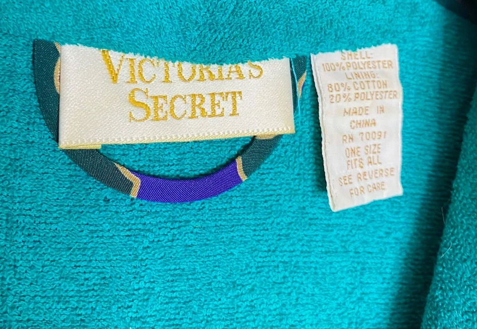 Victoria’s Secret Vintage Gold Label Floral Print Terry Towel Lining Robe O/S - Image 4 of 4