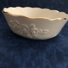 LENOX 5 1/2"" 24 K GOLD- TRIMMED Scalloped Trinket Dish Embossed ROSE/RIBBON