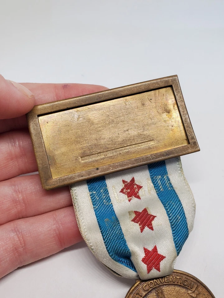 Insignia de delegado de la Convención de portacartas NALC 1978 Foto 2 de 4