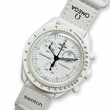Omega Omega Snoopy Collaboration Speedmaster SO33W700