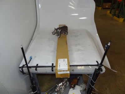 New P05562-001 HP Rack Kit w/L and R rails, fasteners