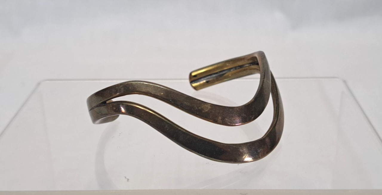 Vintage Antique Solid Brass Cuff Split Ribbon Bra… - image 1