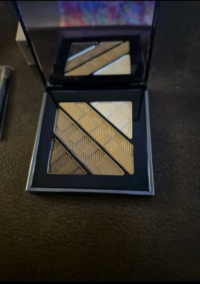 PALETA DE OJOS COMPLETA BURBERRY MOCA DESCATALOGADA Foto 2 de 4
