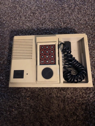 Sistema de juego Intellivision II 2 con 1 mando sin probar