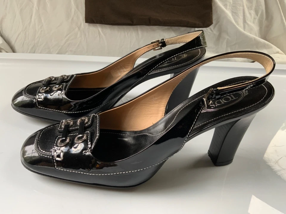 Nuevo - TOD’S - Zapatos de salón con honda de charol negro, talla 9,5 Foto 3 de 4