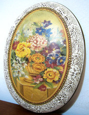 Quadro ovale in ceramica dipinto a mano a tema floreale natura morta - vintage
