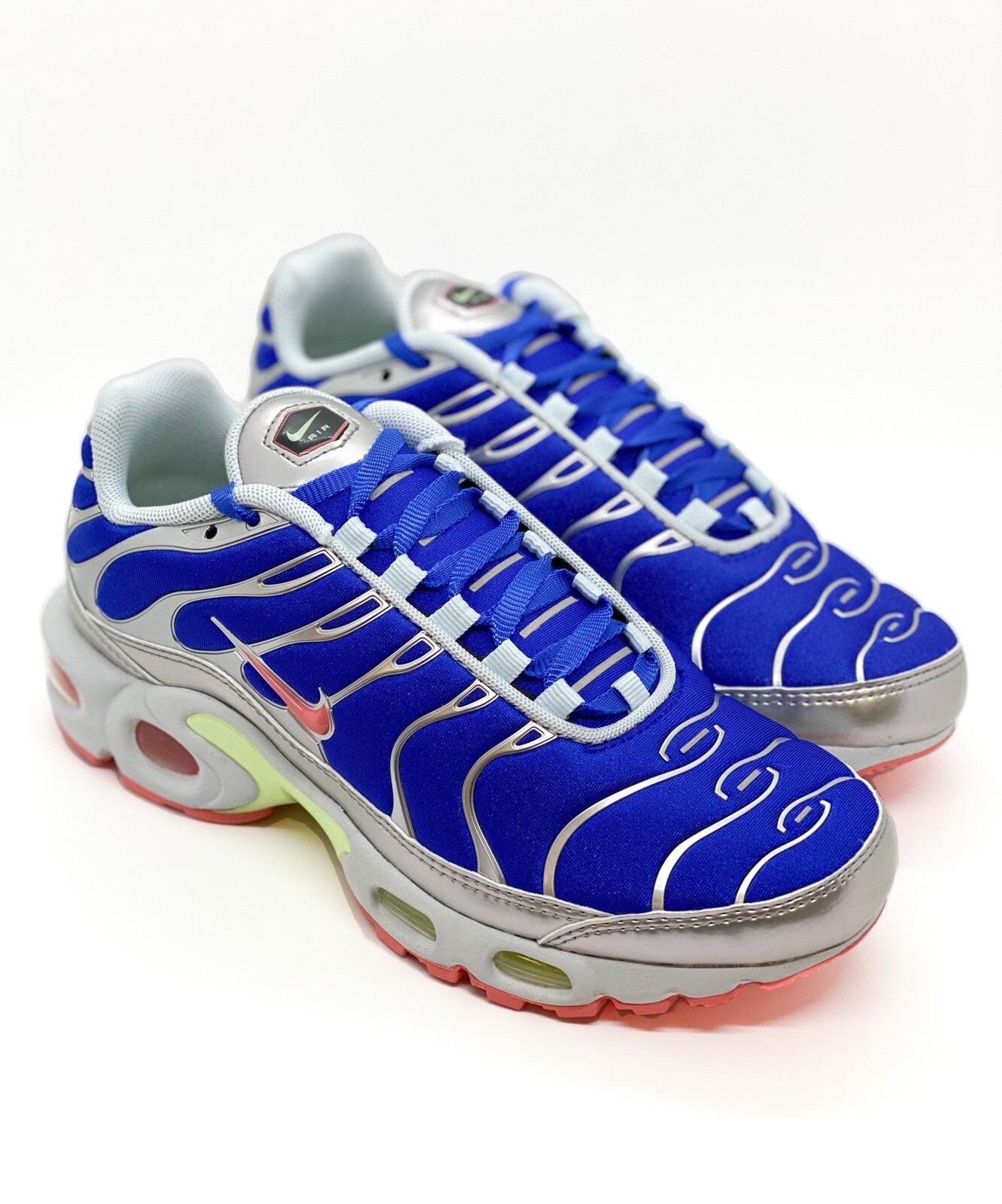 blue air max plus womens