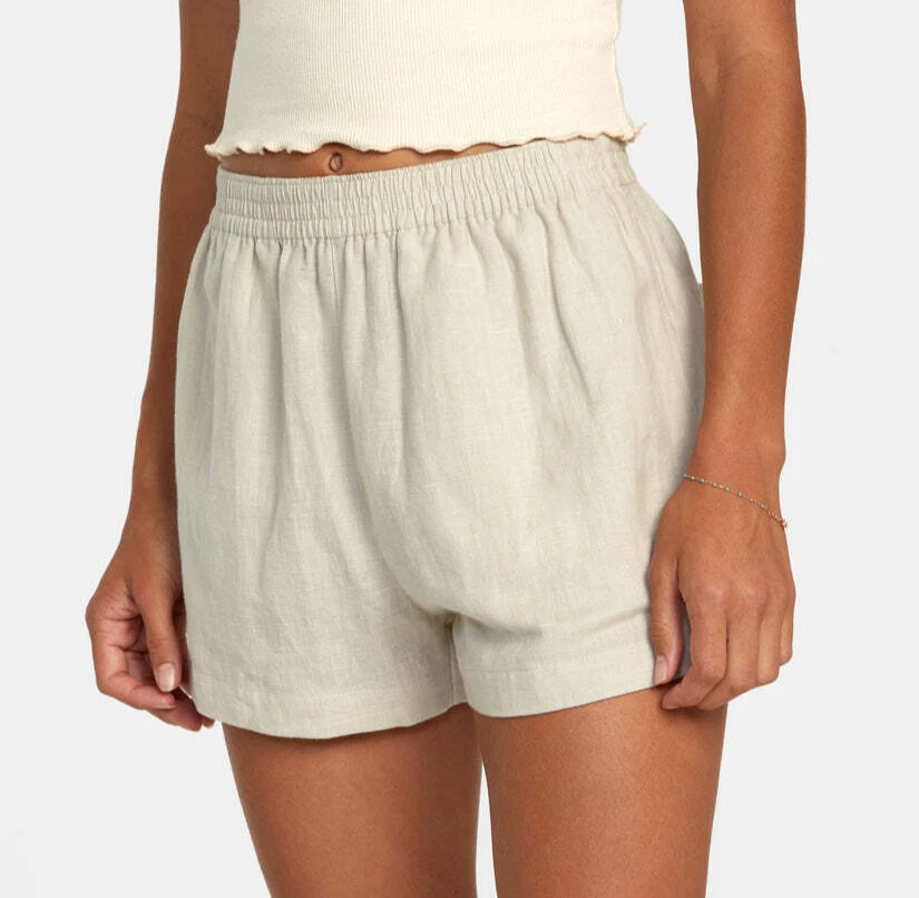 RVCA Women's Elastic Waist Shorts LINEN SAWYER - SFM0 Chalk - Medium (10) - NWT