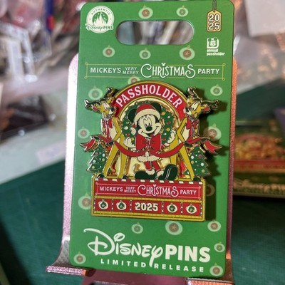 DISNEY MICKEYS VERY MERRY CHRISTMAS PARTY 2025 PIN LTD RELEASE ANNUAL PASSHOLDER