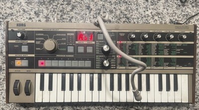 Korg microKORG 37-Key Digital Synthesizer Vocoder Arpeggiator MIDI Audio In/Out