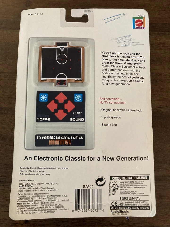Vintage Mattel Clássico Jogo Eletrônico Portátil de Basquete Retrô Caixa Aberta, FUNCIONA - Imagem 2 de 4