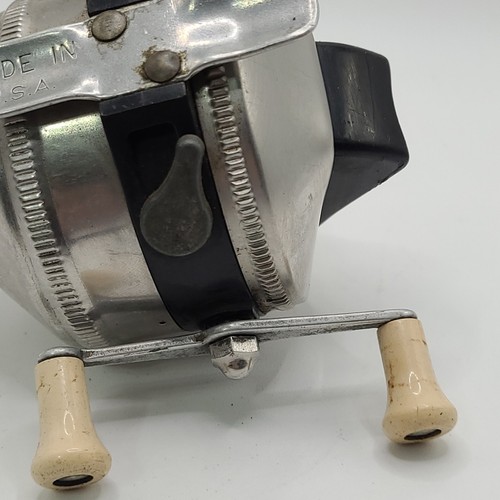 Vintage Zebco 33 Spinner, Metal Foot, Excellent Double Rivet USA Fishing Mcm - Picture 6 of 6