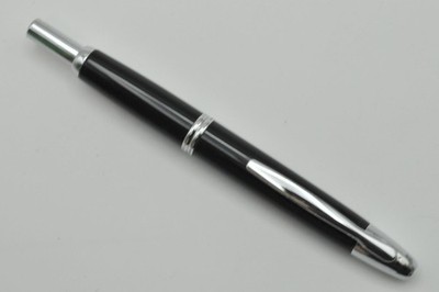 Pilot Capless medium (M) Nib Steel Black Fountain Pen Vintage Excellent K036