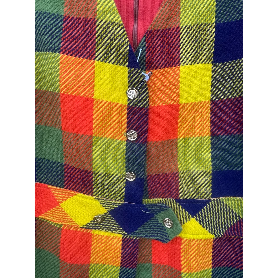 COLETE SAIA XADREZ LARANJA MISTURA LÃ VINTAGE DÉCADA DE 1970 College Town gola simulada - Imagem 3 de 4