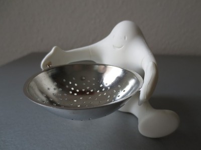 Alessi Teebeutelhalter neuwertig Designer S. Pirovano 2000 Lustiges Männchen