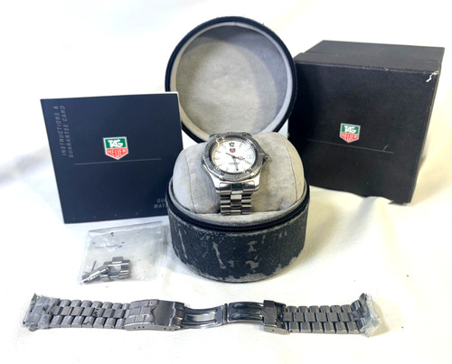 TAG HEUER TAG HEUER WK1111-0 Professional 200m Quartz Watch Silver Genuine