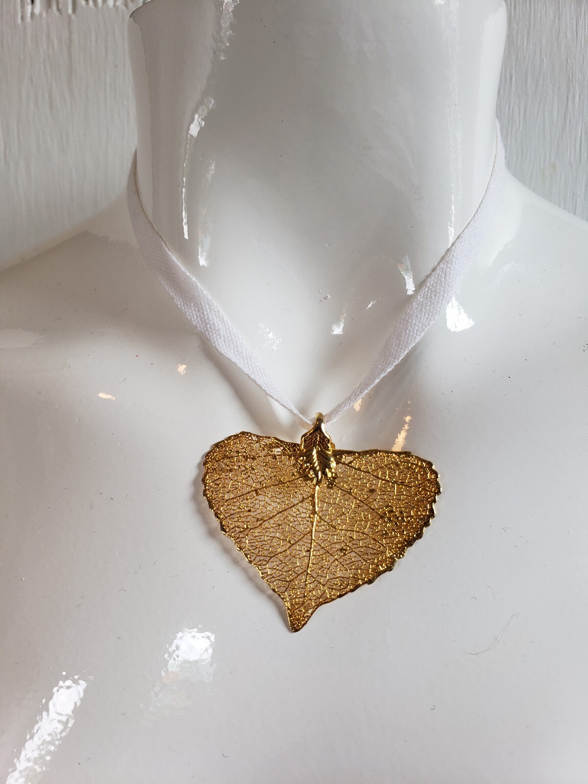 Vintage Gold Plated Real Aspen Leaf Pendant Handm… - image 5
