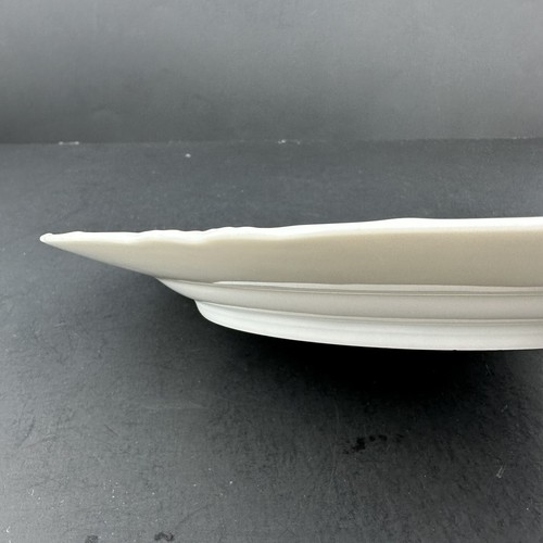 Oscar & Edgar Gutherz ROYAL White Dinner Plates (2) Scalloped Beaded Rim - Picture 4 of 16