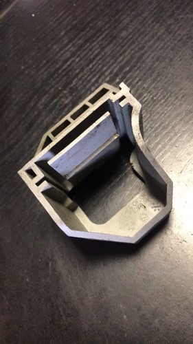 BMW 1 3 E87 E82 E90 E91 E81 E88 E92 E93 Kühlerhalter Halterung 7807186