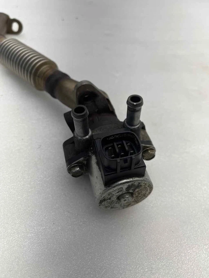 Válvula de gas de escape Jaguar XK 2007-2009 - 42 k millas OEM 2W93-9E456-BA Foto 2 de 4