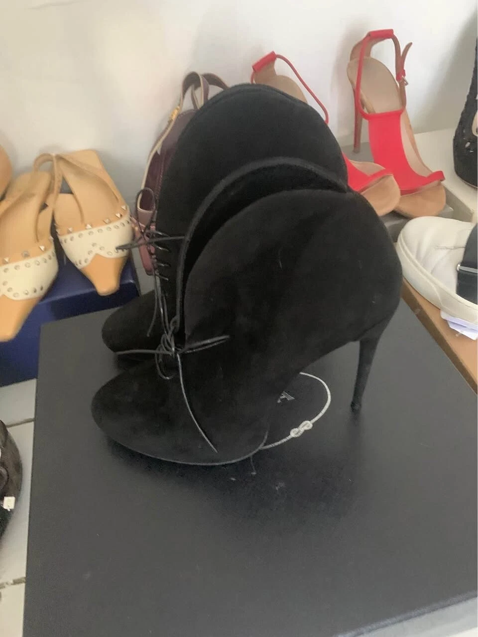 Talons hauts femme Gucci. Chaussures cheville daim noir taille UK 37 US 6