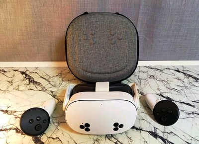 Meta Quest 3S 128 GB VR-Brille + 2 Controller + Transporttasche