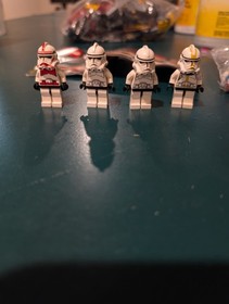 LEGO Star Wars 7655 Clone Troopers Battle Pack. All Pieces Included.
