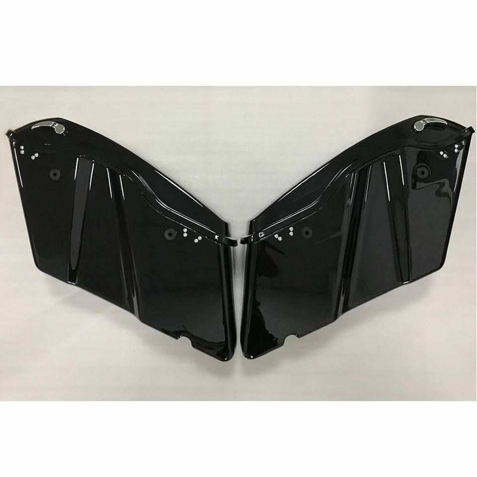 Vivid Black Hard Saddle Bags w/ Black Latch For Harley Touring Models 2014-2024 - Imagem 4 de 4