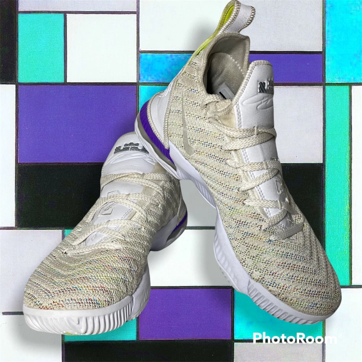 Lebron james shoes buzz lightyear 2025