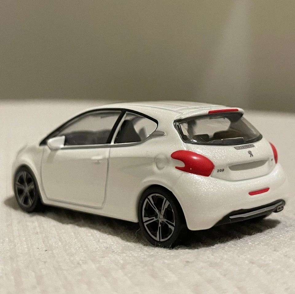 Modellino Norev Peugeot 208 gti 1 I Bianco 1/64 1:64 3 inches Nuova Senza Box - Immagine 4 di 4