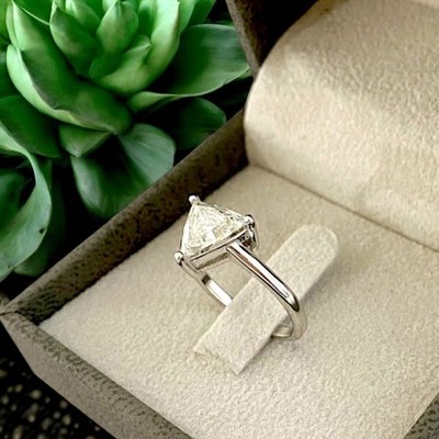 950 Platin Dreieck Designer Labor gezüchtet CVD-Diamant Ring 1,50 ct IGI EF VVS2