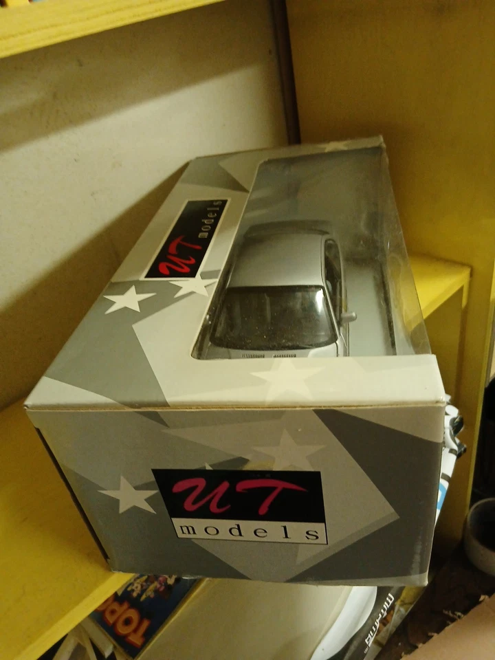 UT Models 1/18 - BMW 328 i Argento Metallizzato - Immagine 4 di 4