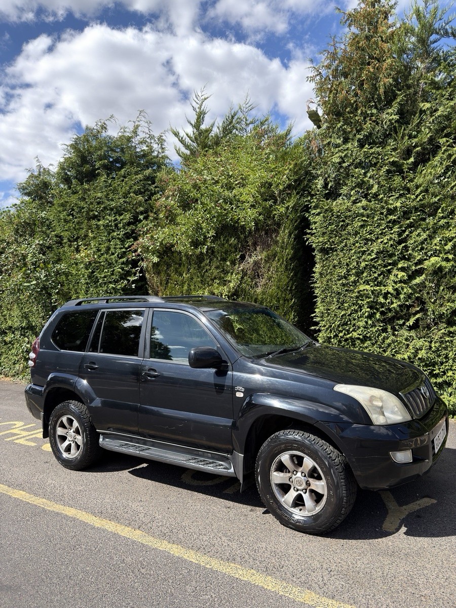 Toyota Land Cruiser Invincible D-4d 8str