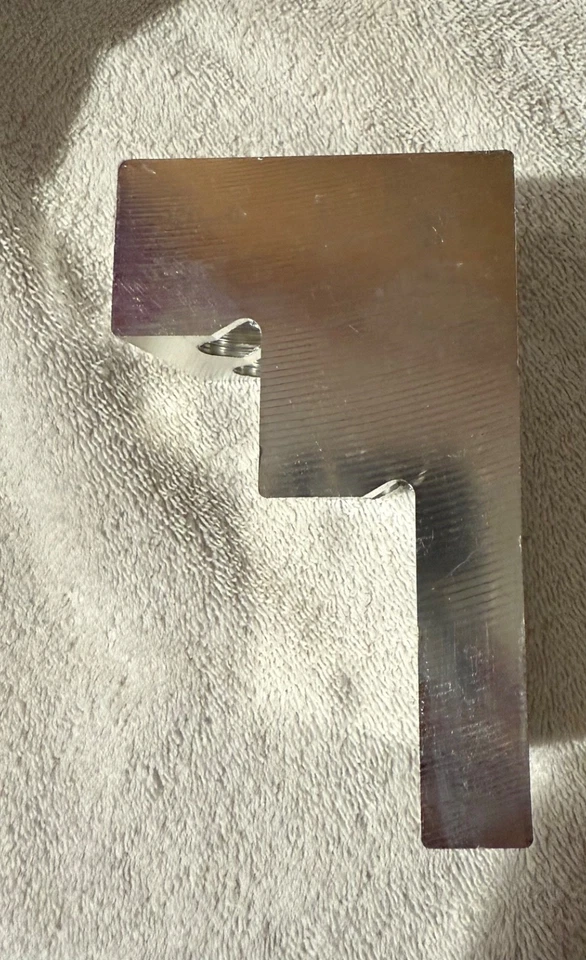 BURNDY K21A36U2 Mech Lug Aluminum 3/8”Hex 2 Hole #2 600-Kcmil - Image 4 of 4