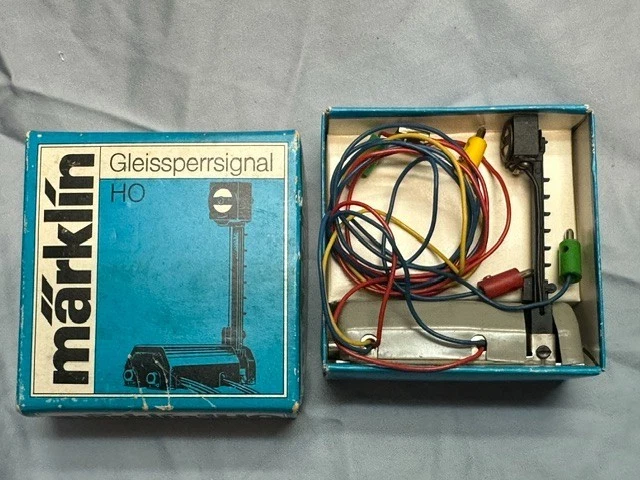 Märklin HO with Vintage Model Railroad Signals for sale | eBay
