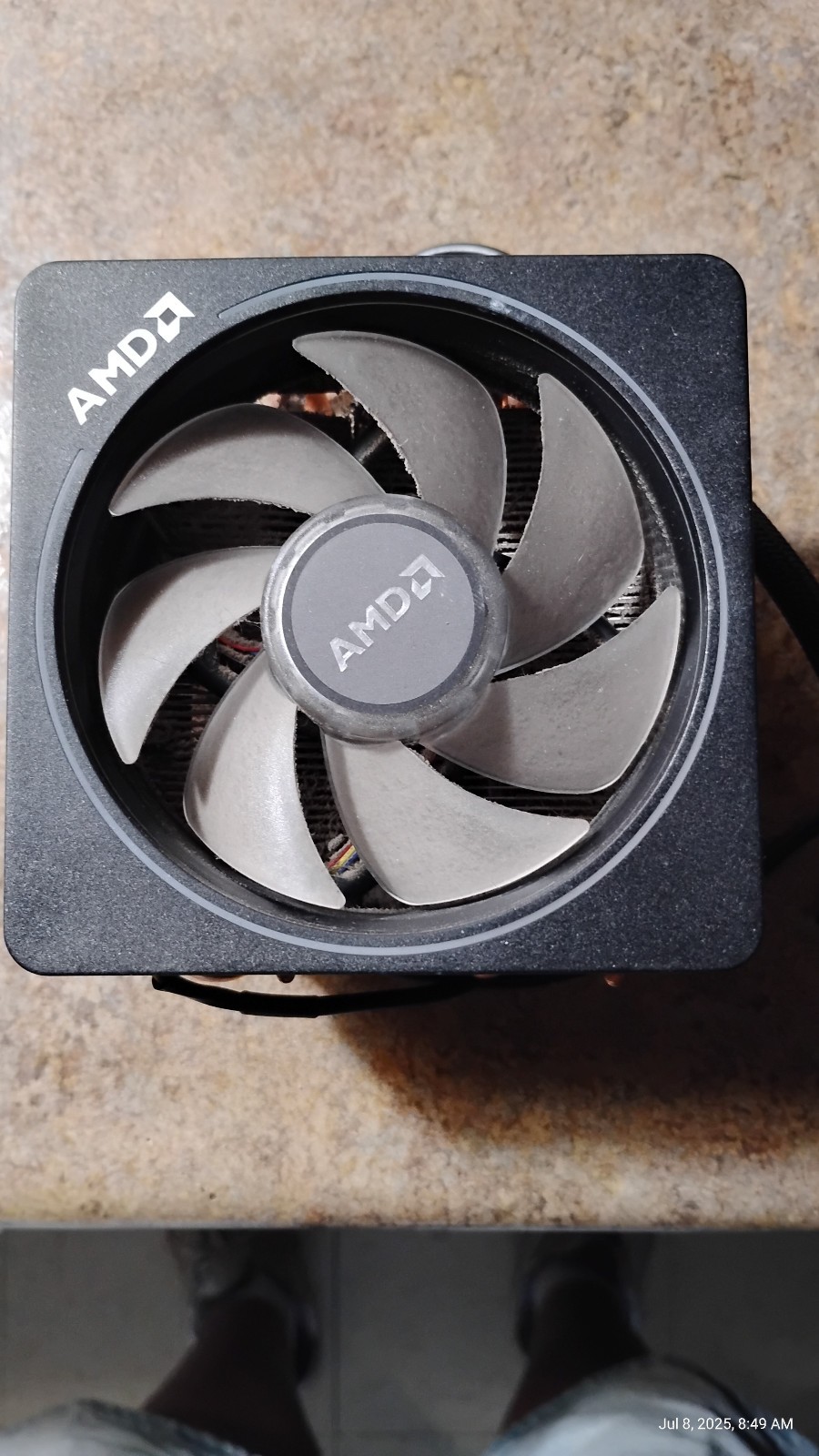 AMD Wraith Prism LED RGB Cooler Fan from Ryzen 2700X