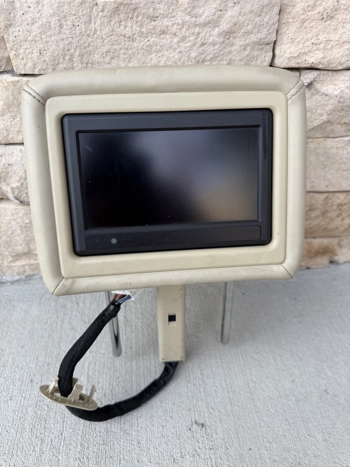 Infiniti QX56 2011-2017 reposacabezas asiento delantero derecho pasajero con pantalla OEM. Foto 2 de 3