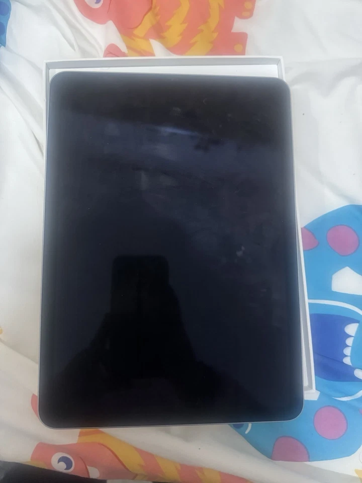Apple iPad Air (5th generation) · 64GB · Cellular, foto 4 de 5