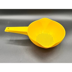 Vtg Tupperware Yellow Handled Colander Strainer 1210-5 Retro Kitchen Dbl Spout