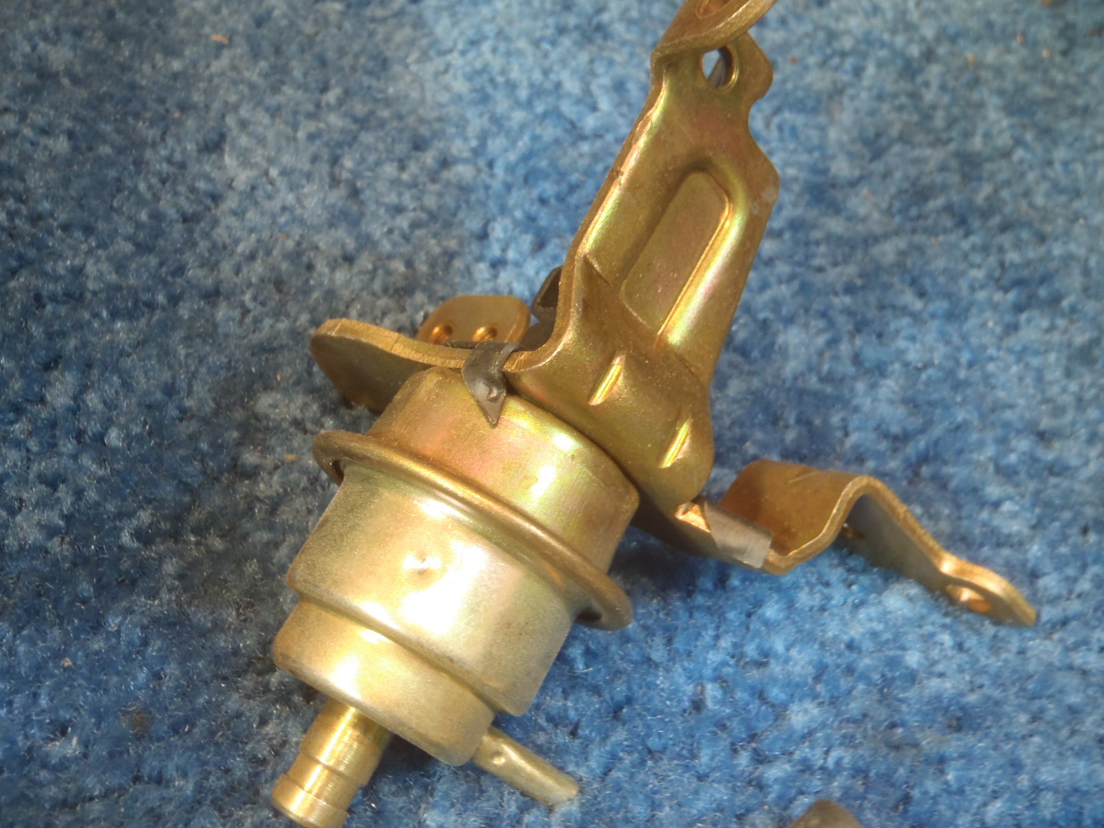 NOS GM 17068105 CHOKE PULL OFF CHEVY BUICK PONTIAC OLDS 2 BL ROCHESTER